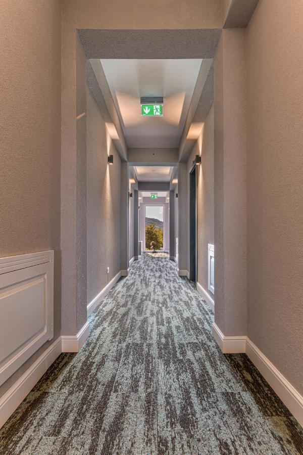 Stejarii Resort Ineu  Экстерьер фото
